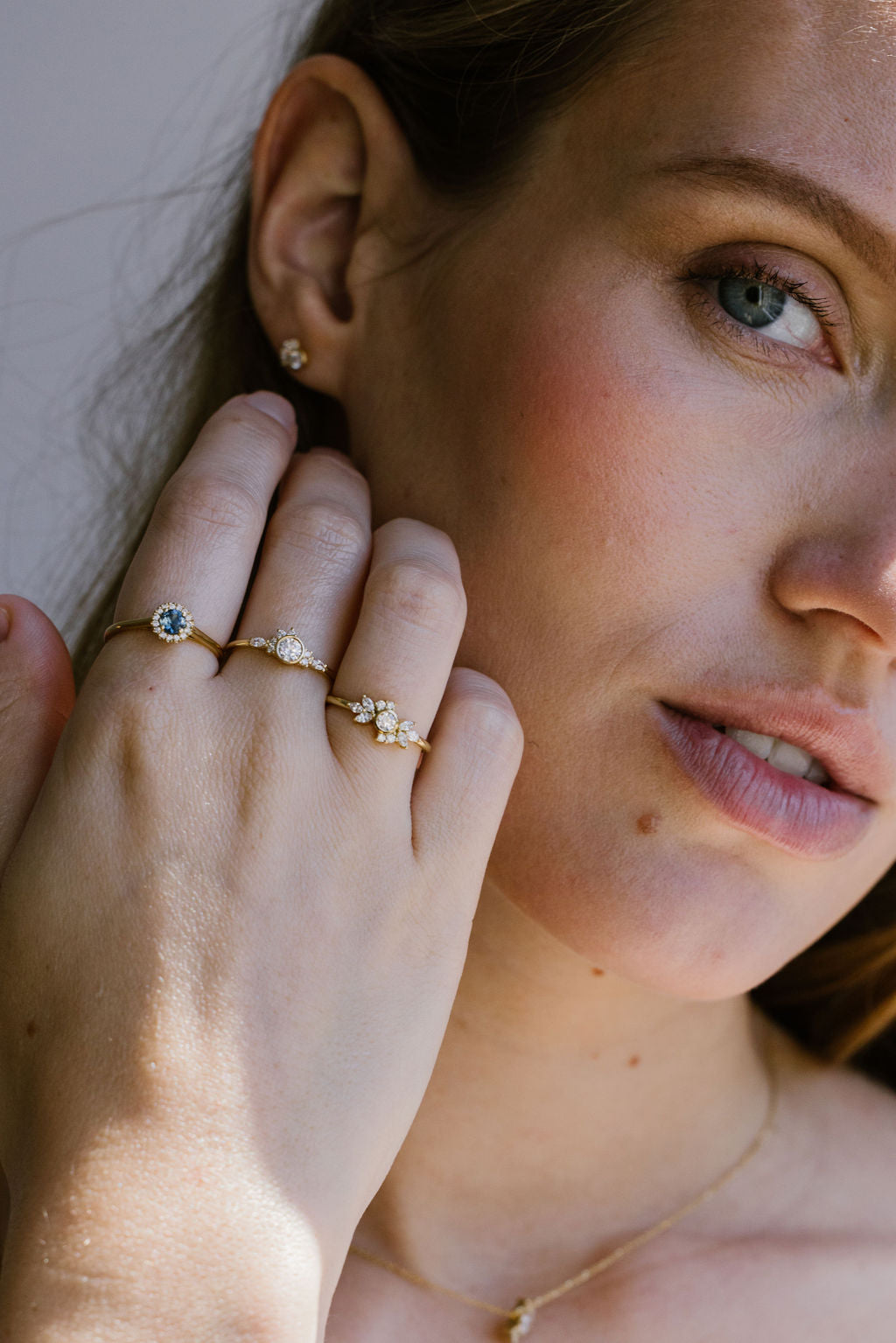 Luminous White Ring