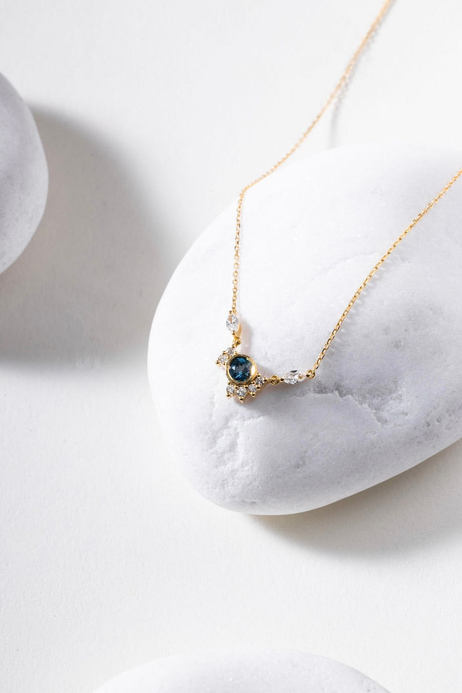Collier Radiant bleu marquises