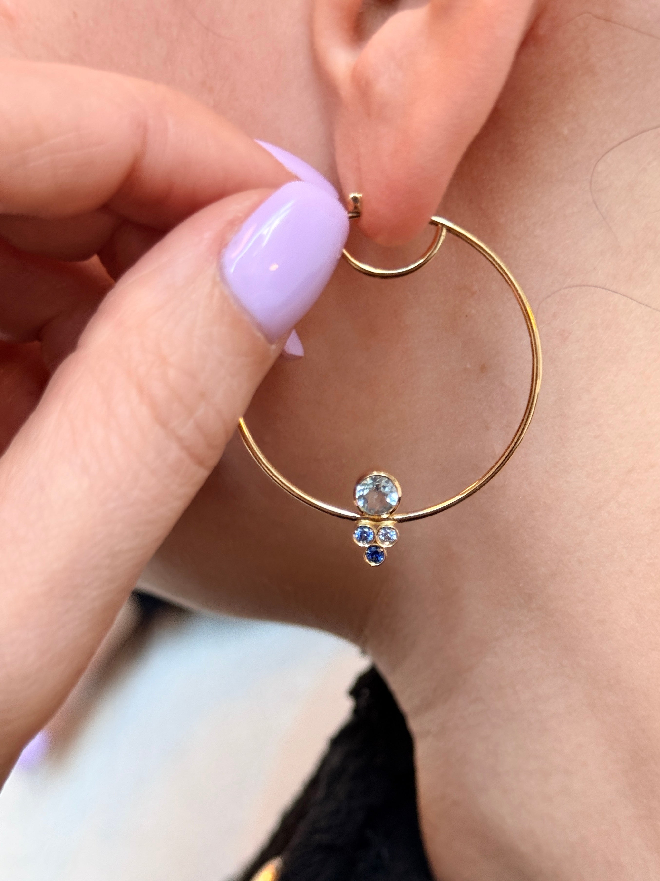 Synchronicity hoops earrings topaz & sapphires