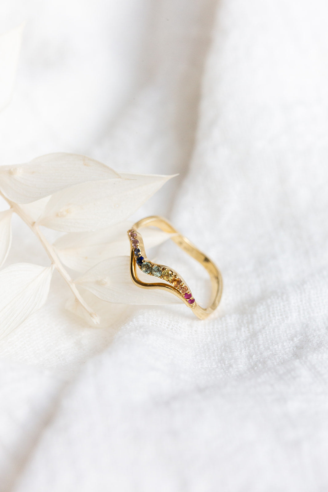 Kundalini ring sapphires