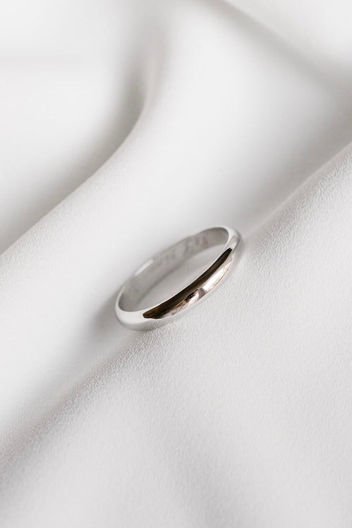 Pivoine wedding band