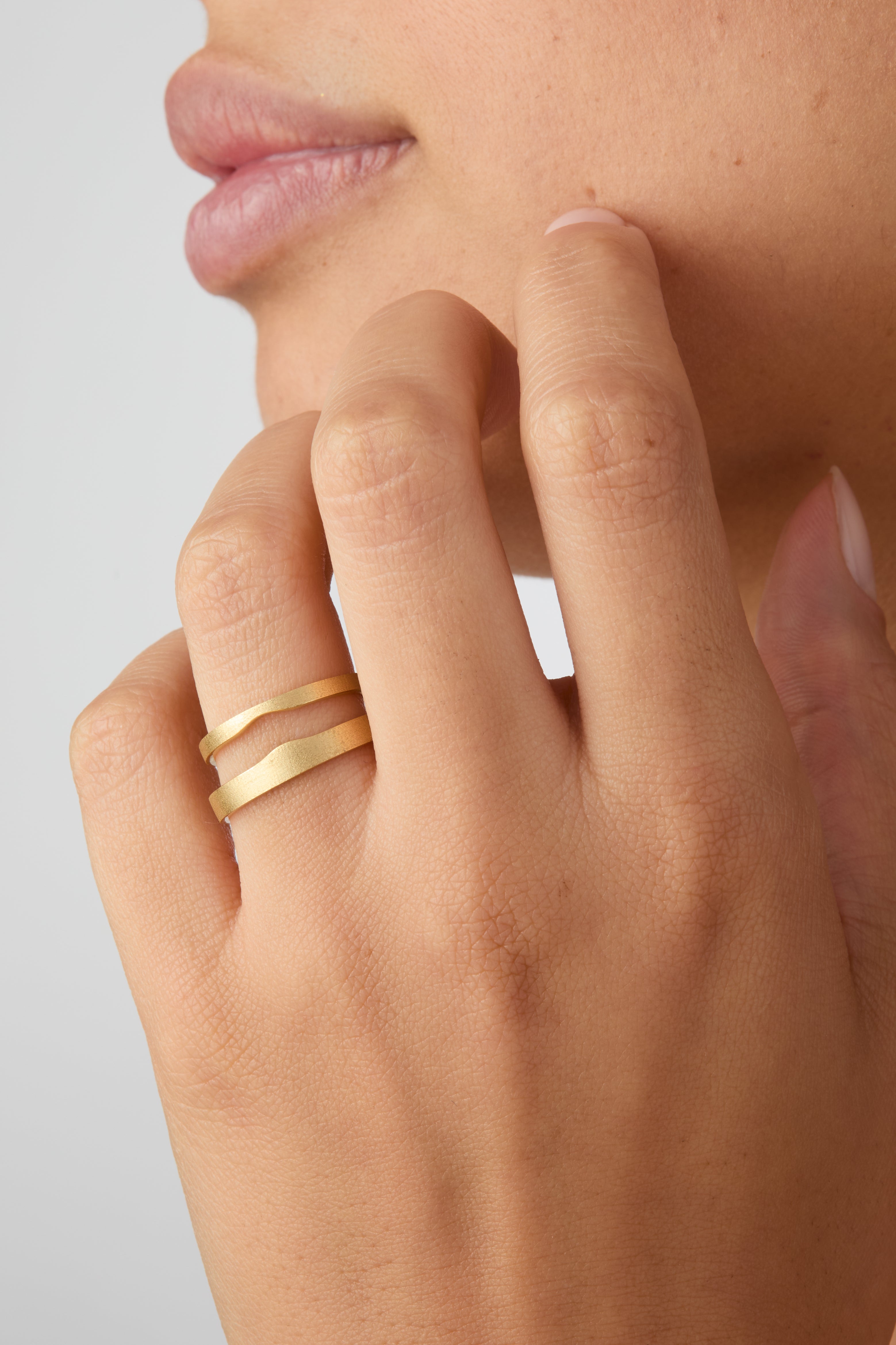 Wave 3mm wedding band