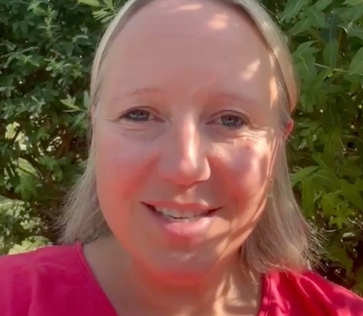 Customer testimonial video
