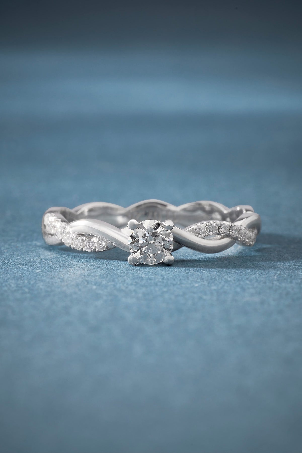 Clématite solitaire ring
